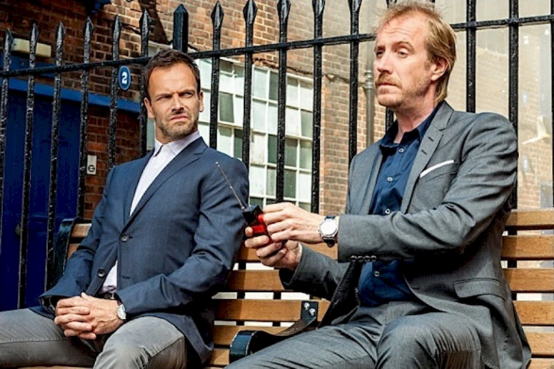 Шерлок Холмс со своим братом